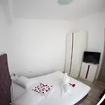 Apartament Royal Summer Mamaja